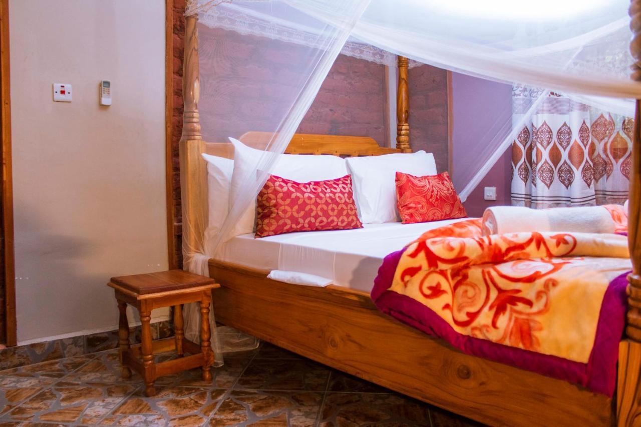 Mantis Lodge & Camping Site Morogoro Esterno foto